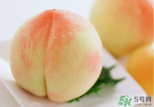 水蜜桃不能和什么一起吃？水蜜桃和什么不能一起吃？