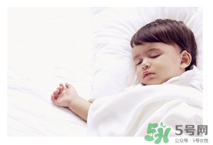 夏天嬰兒房空調(diào)溫度多少合適？有新生兒空調(diào)開多少度？