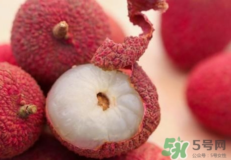 黑葉荔枝有什么功效？黑葉荔枝吃多了會(huì)怎樣？
