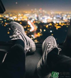 adidas yeezy 350 v2 boost zebra白斑馬多少錢？