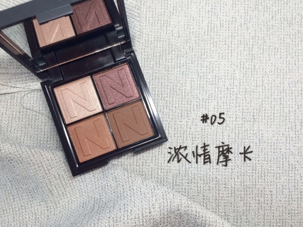 novo眼影好用嗎？novo眼影試色與用法