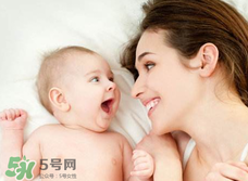 哄寶寶睡覺可以搖晃嗎？哄寶寶睡覺搖晃有害嗎？