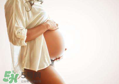 孕婦長痱子可以用痱子粉嗎？痱子粉對孕婦有危害嗎？