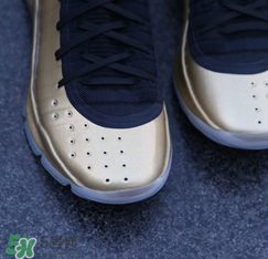 under armour curry4 parade怎么樣？庫(kù)里第四代戰(zhàn)靴金屬色細(xì)節(jié)照片