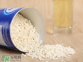 美林菊花晶可以和奶粉一起喝嗎？美林菊花晶可以加在奶里嗎？