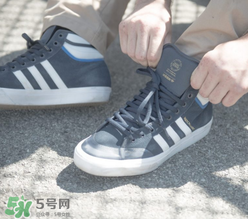 adidas matchcourt high rx2新款滑板鞋什么時候發(fā)售？