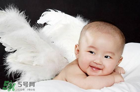 早產(chǎn)兒的發(fā)育和正常嬰兒一樣嗎？早產(chǎn)兒發(fā)育會遲緩嗎？