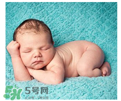 早產(chǎn)兒奶粉吃到什么時候？早產(chǎn)兒奶粉吃多久？
