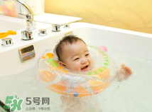 寶寶能用艾葉水洗澡嗎？嬰兒能用艾葉水洗澡嗎？