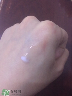 ahc眼霜怎么樣？ahc眼霜好用嗎