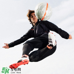 puma one足球鞋什么時候發(fā)售？彪馬首款足球鞋發(fā)售時間