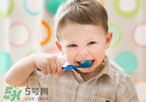 寶寶長牙會拉肚子嗎？寶寶長牙會發(fā)燒嗎？