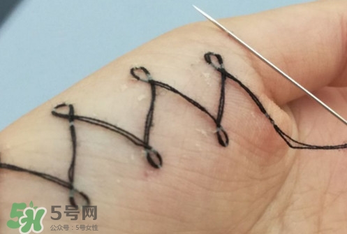 人體刺繡是從哪兒學(xué)的？人體刺繡容易誤導(dǎo)哪些孩子