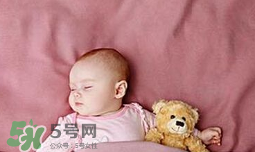 寶寶枕頭怎么選？寶寶枕頭什么樣的最好？