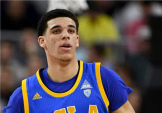 lonzo ball球哥2017湖人戰(zhàn)靴簽名球鞋多少錢？