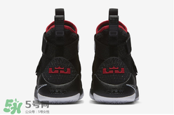 nike lebron soldier 11 bred多少錢？耐克士兵11黑紅配色專柜價格