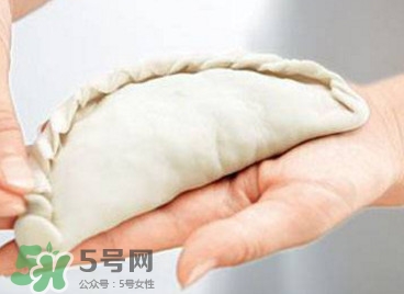 韭菜盒子用什么面粉？韭菜盒子能用高筋面粉？