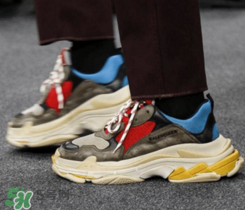 balenciaga triple s怎么預(yù)定？巴黎世家秋冬新款運(yùn)動(dòng)鞋在哪預(yù)定？