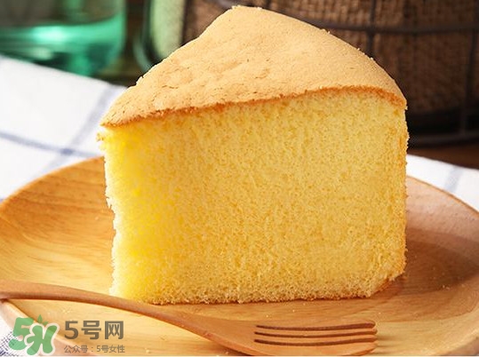 戚風蛋糕怎么做才松軟？戚風蛋糕怎么切開