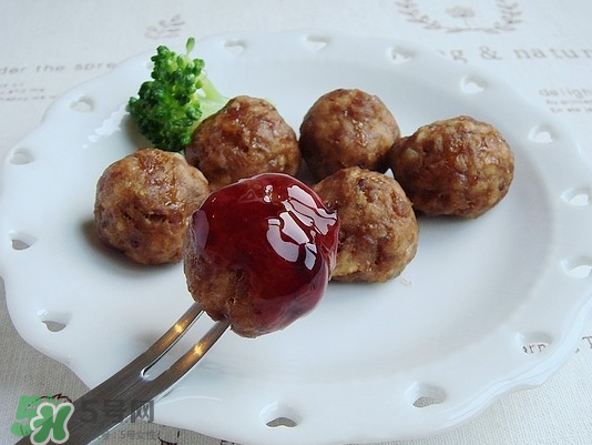 藍(lán)莓和牛肉能一起吃嗎？藍(lán)莓和牛肉會過敏嗎？