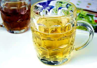菠蘿啤含不含酒精？菠蘿啤是啤酒還是飲料