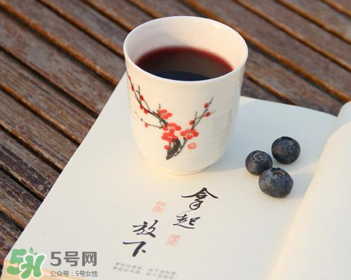 藍(lán)莓酒可以存放多久？藍(lán)莓酒保質(zhì)期多久？
