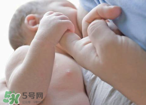 母乳喂養(yǎng)會(huì)胸下垂嗎？母乳喂養(yǎng)胸部下垂怎么辦？