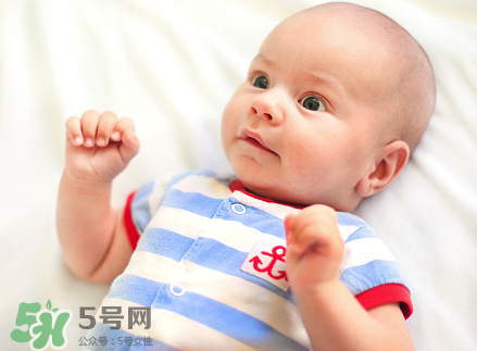 女寶寶洗澡注意些什么？女寶寶洗澡的特殊要求
