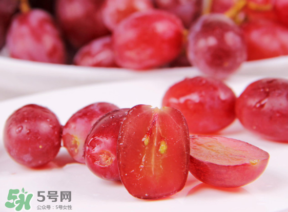 無籽紅提有涂避孕藥嗎？無籽紅提是轉(zhuǎn)基因嗎？