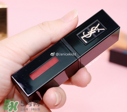 ysl黑管唇釉413是什么顏色？ysl圣羅蘭黑管唇釉413試色