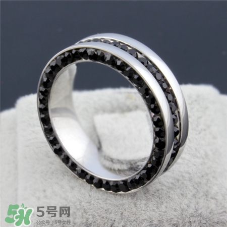 黑鉆戒指是什么牌子?黑鉆戒指多少錢? 黑鉆戒指是什么牌子?黑鉆戒指多少錢?