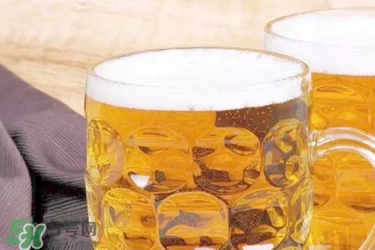 啤酒打開(kāi)了隔夜還能喝嗎？喝隔夜的啤酒有什么危害？