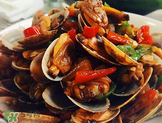 花甲泡了一夜還能吃嗎？花甲泡了一夜吃了會(huì)怎樣