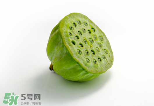 蓮蓬不能和什么同吃？蓮蓬和什么相克？