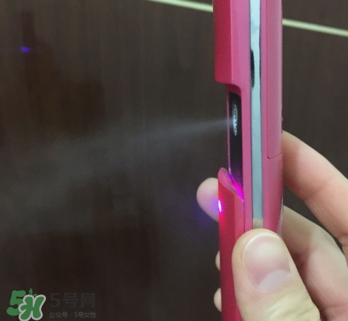 補水儀可以帶水充電嗎？補水儀怎么充電