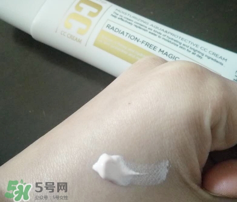 瓷肌cc霜怎么樣？瓷肌cc霜怎么用法