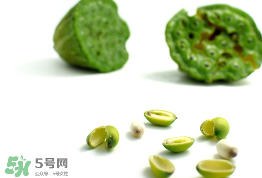 蓮蓬子中間的芯能吃嗎？蓮蓬子的功效與作用