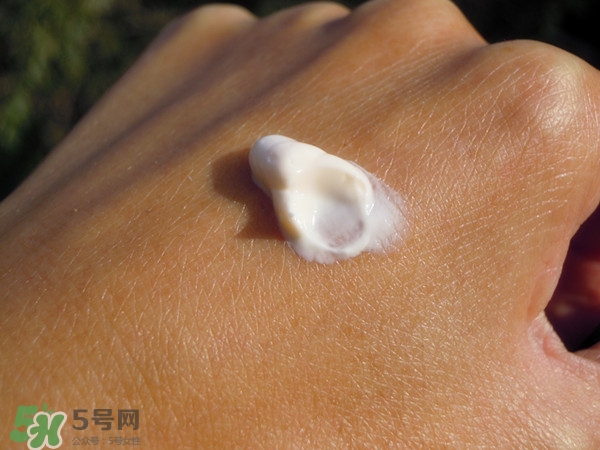 玉蘭油素顏霜怎么樣？玉蘭油素顏霜多少錢？