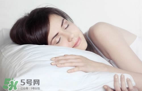 孕婦熬夜對胎兒有什么影響？孕婦熬夜的危害