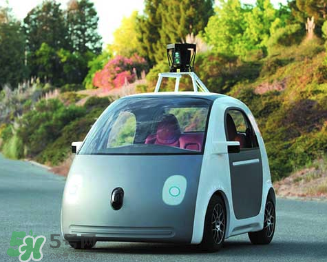 李彥宏坐無人駕駛汽車上五環(huán) 無人駕駛汽車什么時候上市？