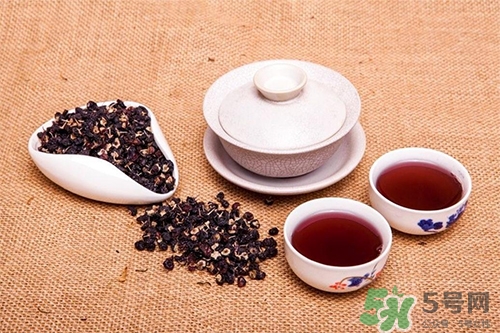 黑枸杞可以天天喝嗎？黑枸杞泡水一天喝幾次