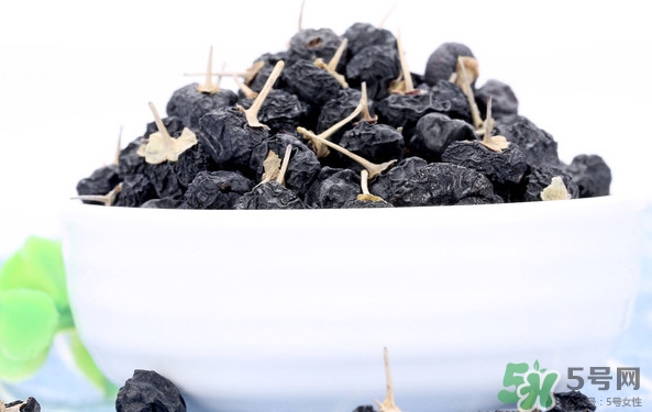 黑枸杞能和茶葉一起泡嗎？黑枸杞和什么一起泡好