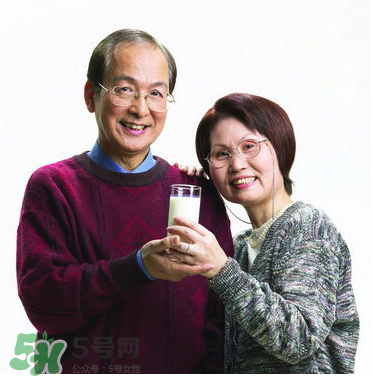 嬰兒奶粉老人能喝嗎？老人能不能喝嬰兒奶粉？