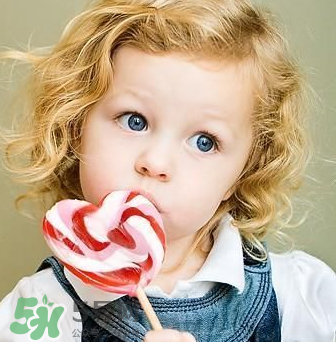 兒童吃甜食影響長(zhǎng)高嗎？?jī)和瘣?ài)吃糖會(huì)影響身高嗎？
