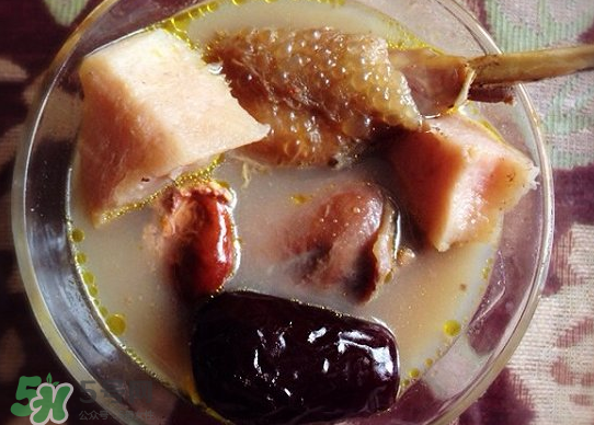 榴蓮殼煲雞湯殼能吃嗎？榴蓮殼煲雞湯殼好喝嗎？