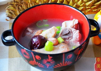榴蓮殼燉排骨殼能吃嗎？榴蓮殼燉排骨什么味道？