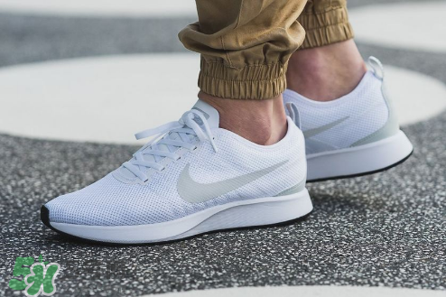 nike dualtone racer多少錢(qián)？耐克dualtone racer跑鞋價(jià)格