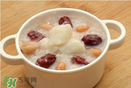 新鮮蓮子可以煮粥嗎？蓮子熬粥需要去芯嗎？