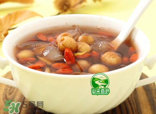 新鮮蓮子可以煮粥嗎？蓮子熬粥需要去芯嗎？