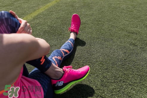 new balance fuelcell跑鞋腳感怎么樣_值得買嗎？